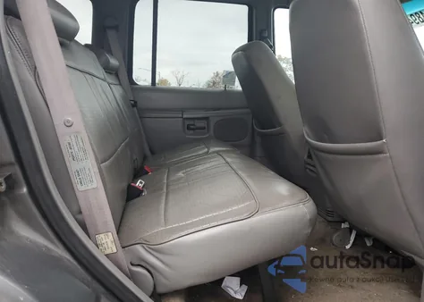 1998 Ford Explorer from USA, damaged, VIN 1FMZU35P9WUB58658